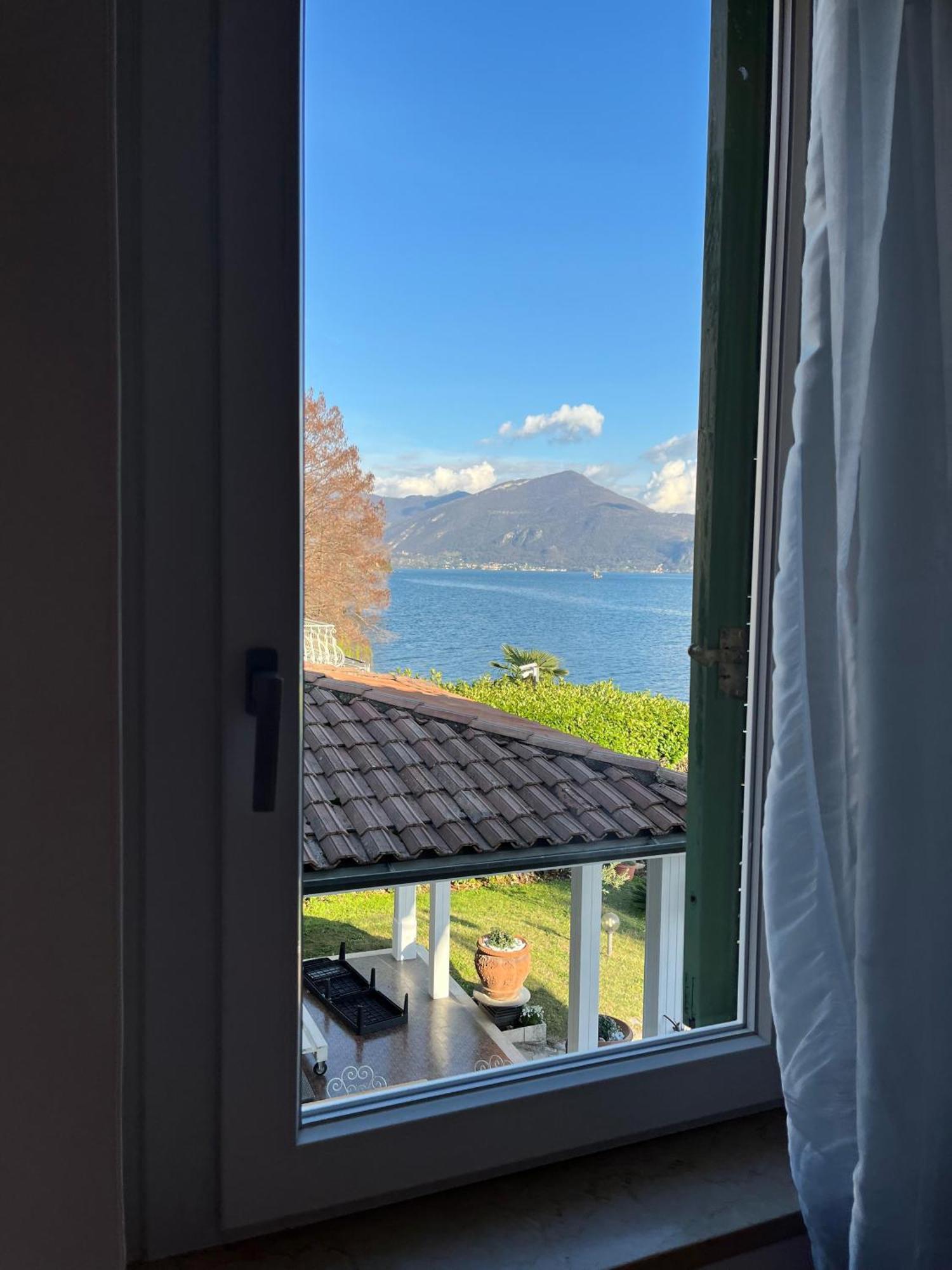 Villa Anastasye Your Lakefront Vacation Rental Predore Exterior foto