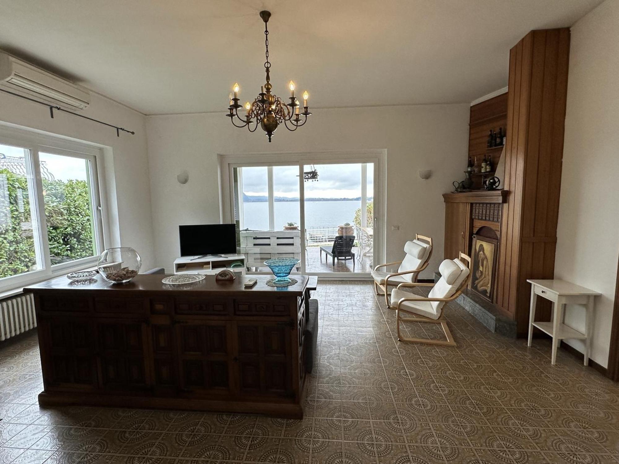 Villa Anastasye Your Lakefront Vacation Rental Predore Exterior foto